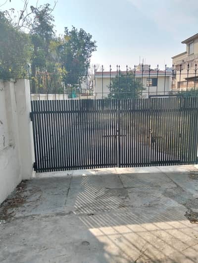 Investor Alert F6 Margalla View 1066 Sqyd Old House For Sale Near to Main Road