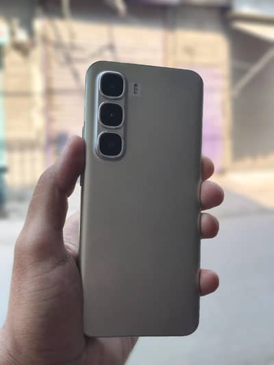 INFINIX HOT 60 PRO PLUS 8/256