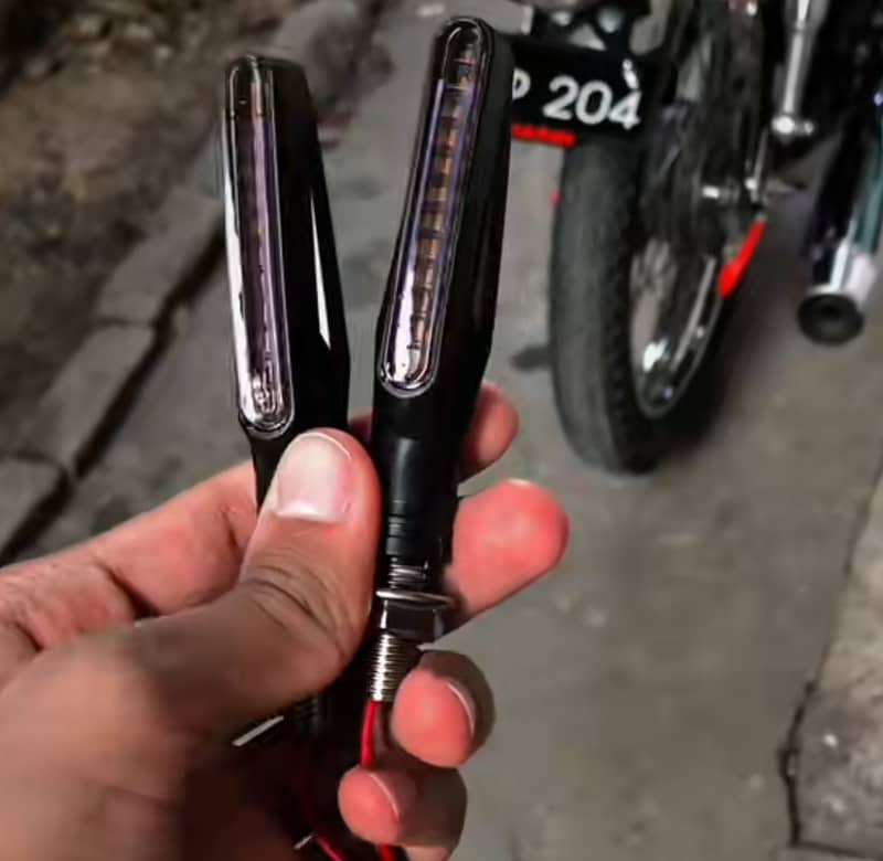 Indicator and Bluetooth light 0