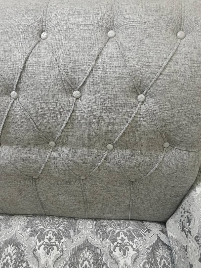 Beautiful Sofa Set 5