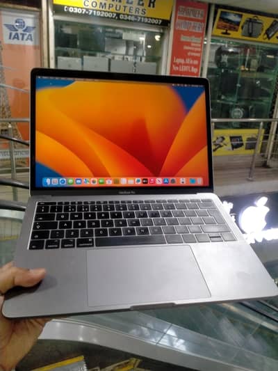 Apple MacBook Pro 2017 13" 8GB Ram 128GB ssd
