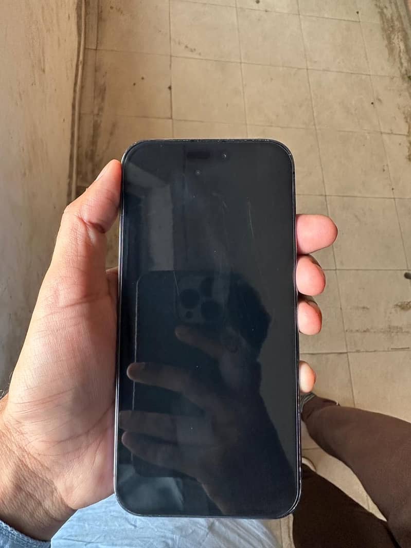 Iphone 14 pro max 4