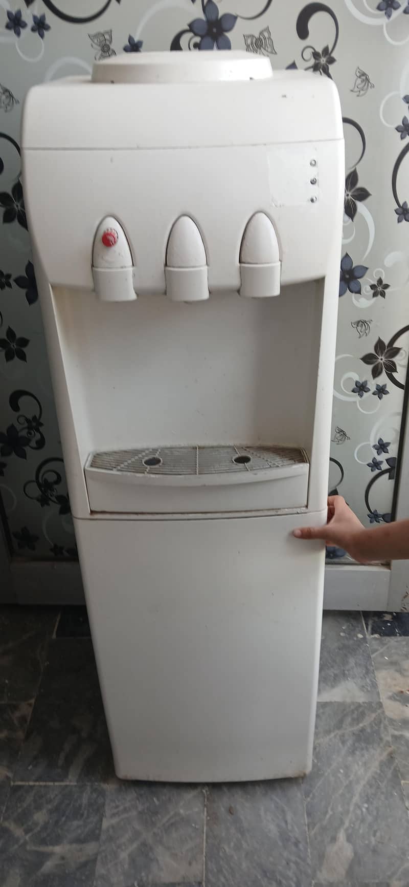 water dispenser for sale 0