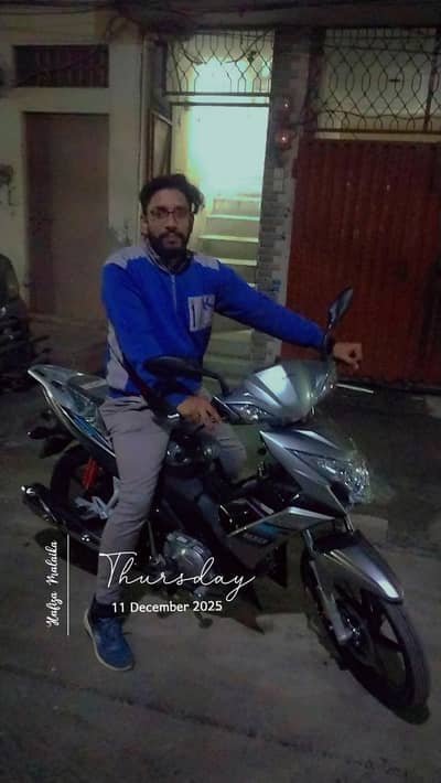 Hi Speed SR100 Scooty