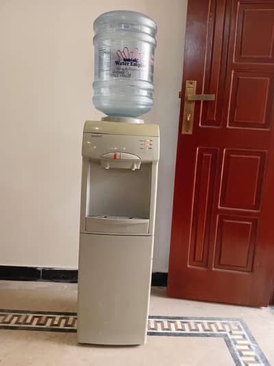 Orient Water Dispenser with Refrigerator