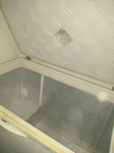 single door deep freezer
