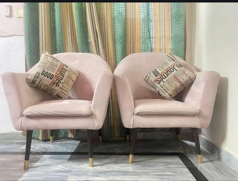 Sofa × 2 with round table 4