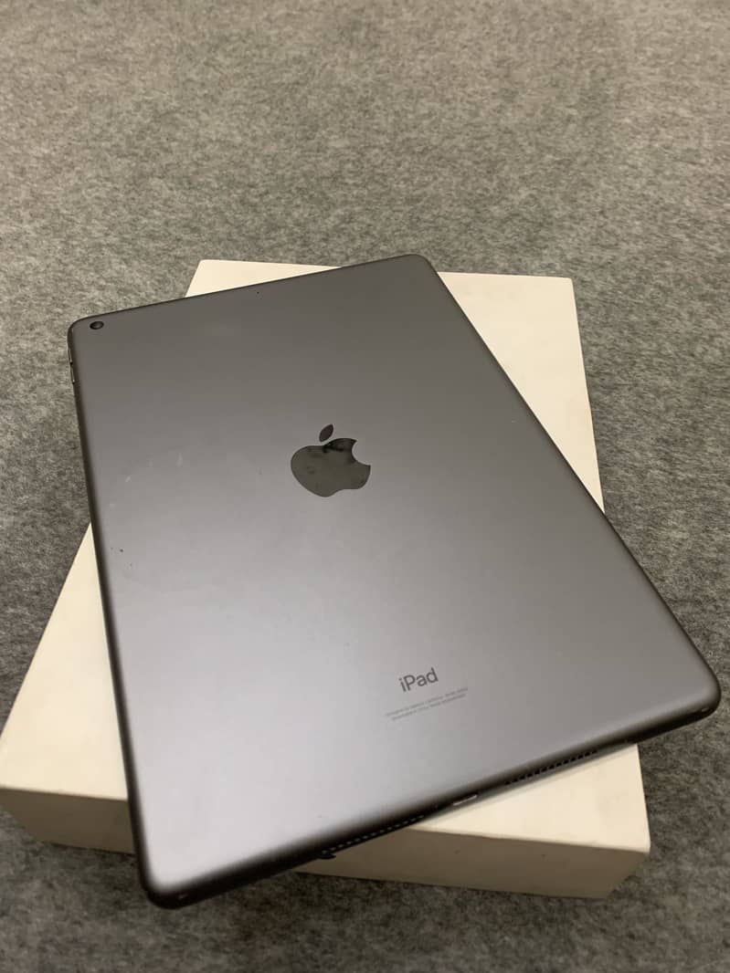 IPAD 9 GENERATION  64GB 2