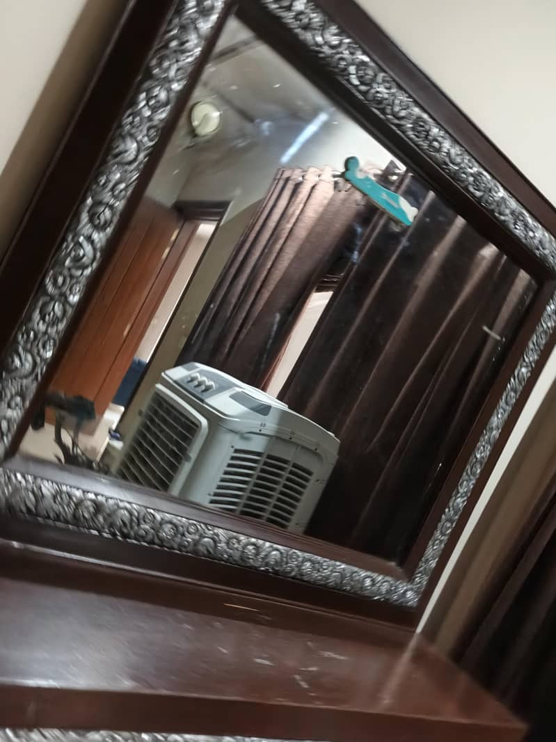 dressing table 1