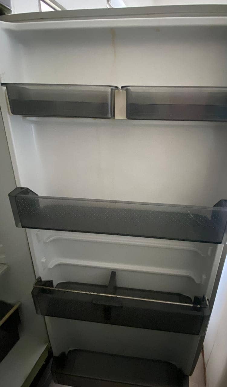 Refrigerator 1