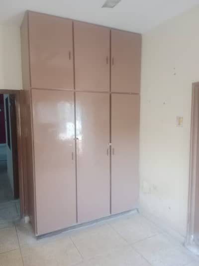 Allama Iqbal Town 3 Marla Flat For Rent Bachelor