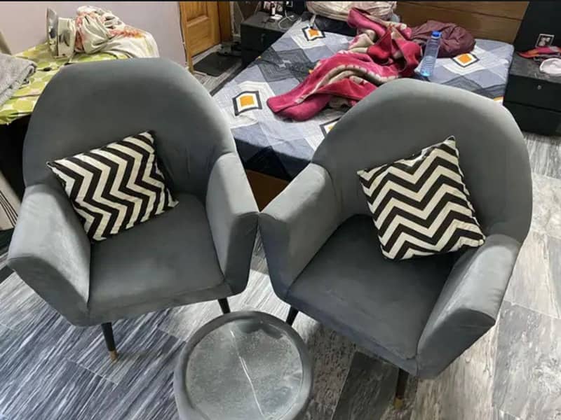 Sofa x 2 with round table 2