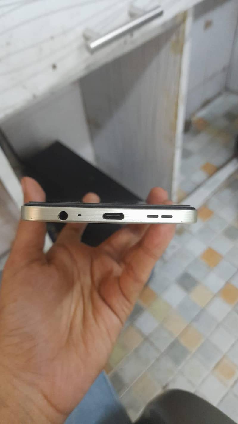 Itel S25 4