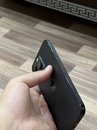 Iphone 14 pro max.