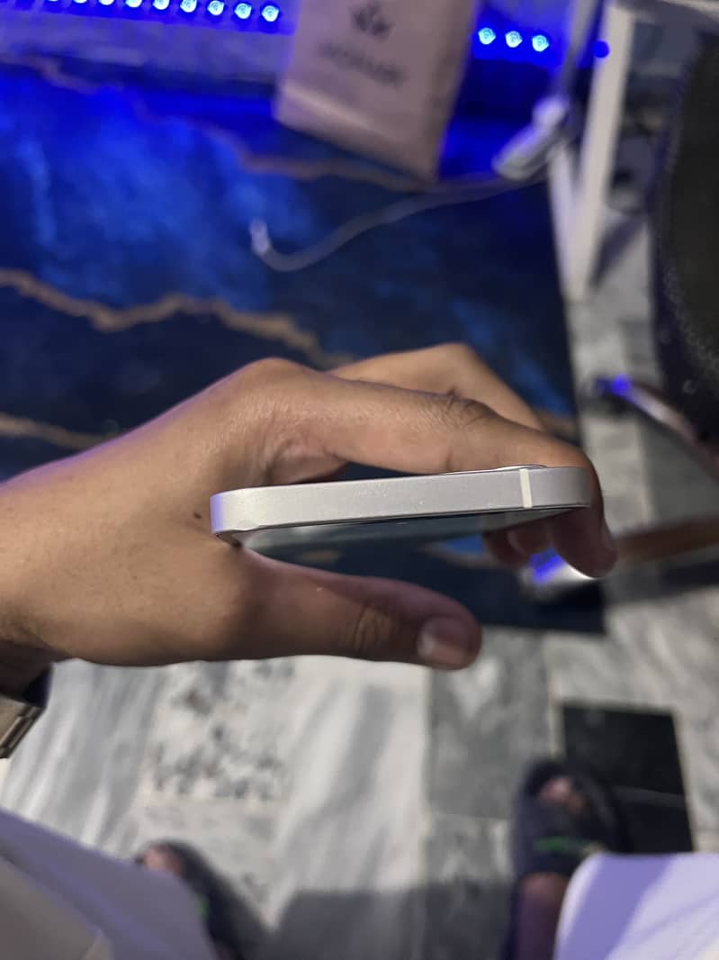 Iphone 12 3