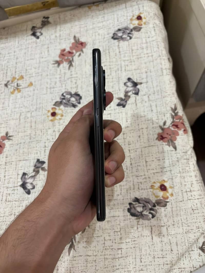 Redmi Note 14 pro 3