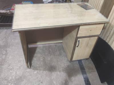 table for sale 03227377090