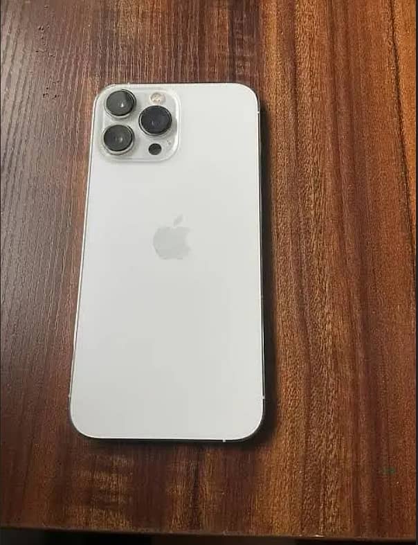 Apple iPhone 13 Pro 1