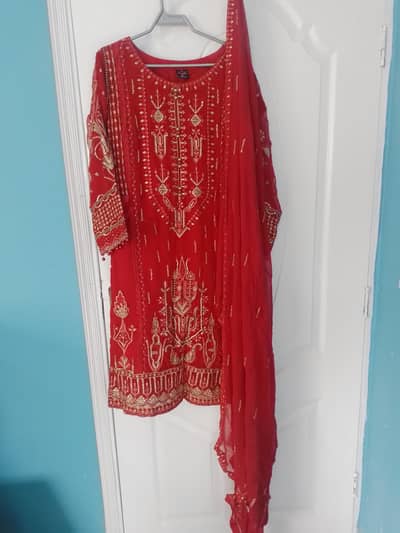 Party wear