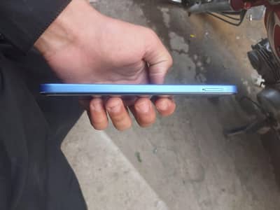 Infinix hot 60i 6+2/128