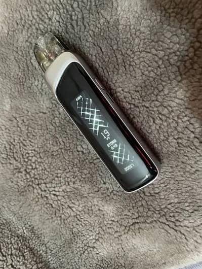 G4 Caliburn Pro Pod Vape Silver 10/10 2 coils 3 day used Full Box
