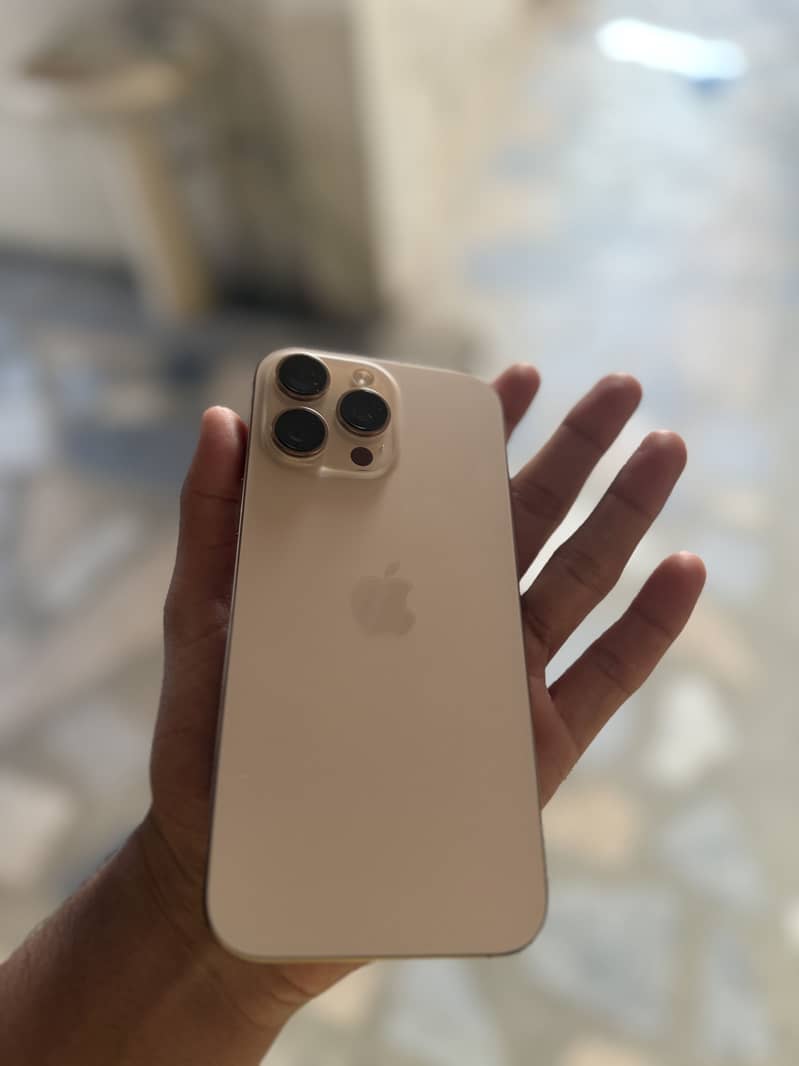 Iphone 16 pro max 1