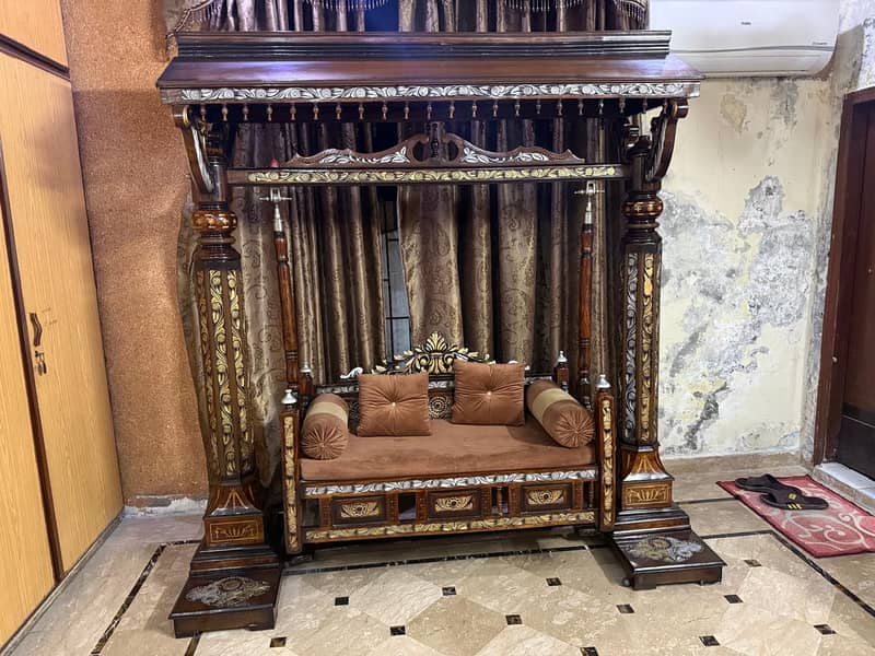 Jhula solid wood 2