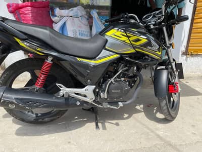 Honda CB 150F 2025