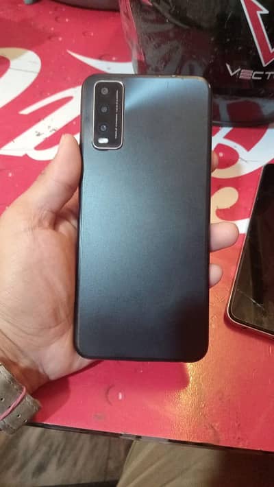 vivo Ys 2029 model  final price 17k
