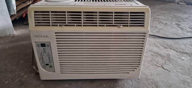 Noma company windoe AC  good condition  12 volt  supply par chalta ha