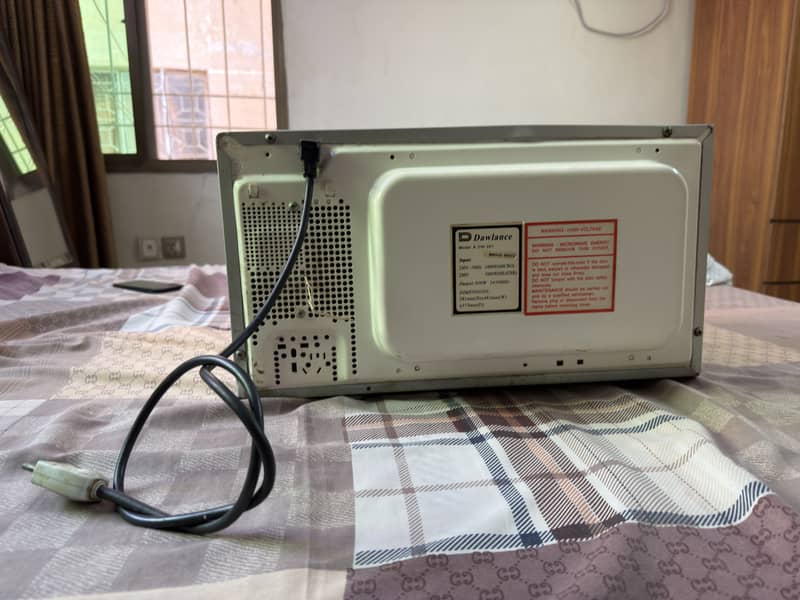 Dawlance Microwave 2