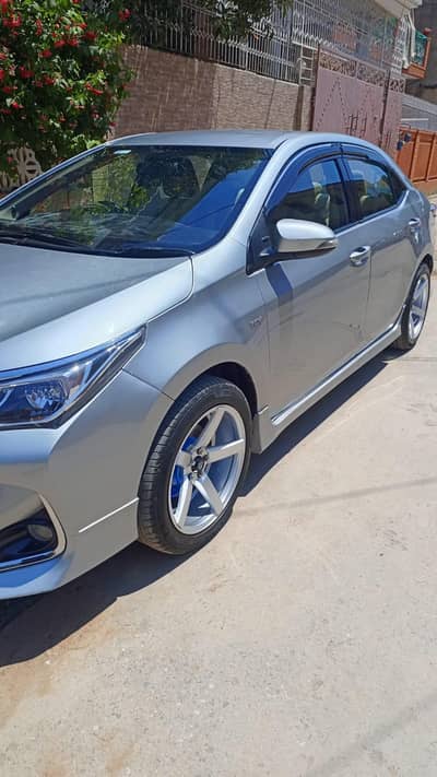 Corolla gli
