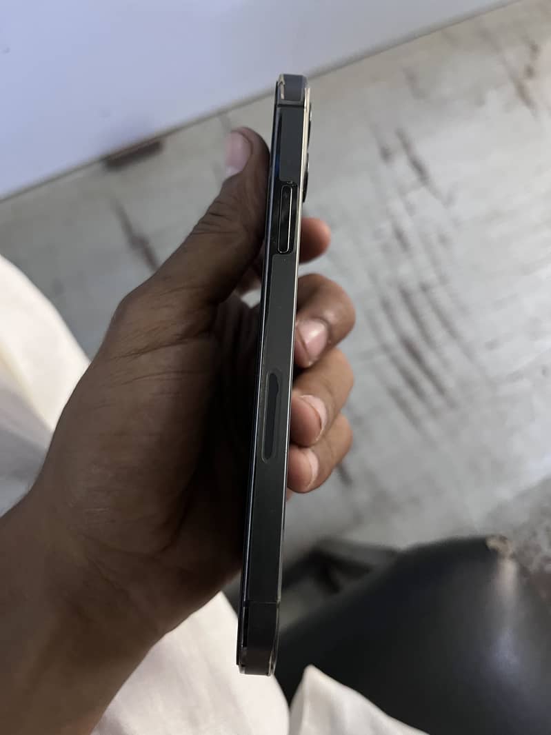 Iphone 12 Pro 1