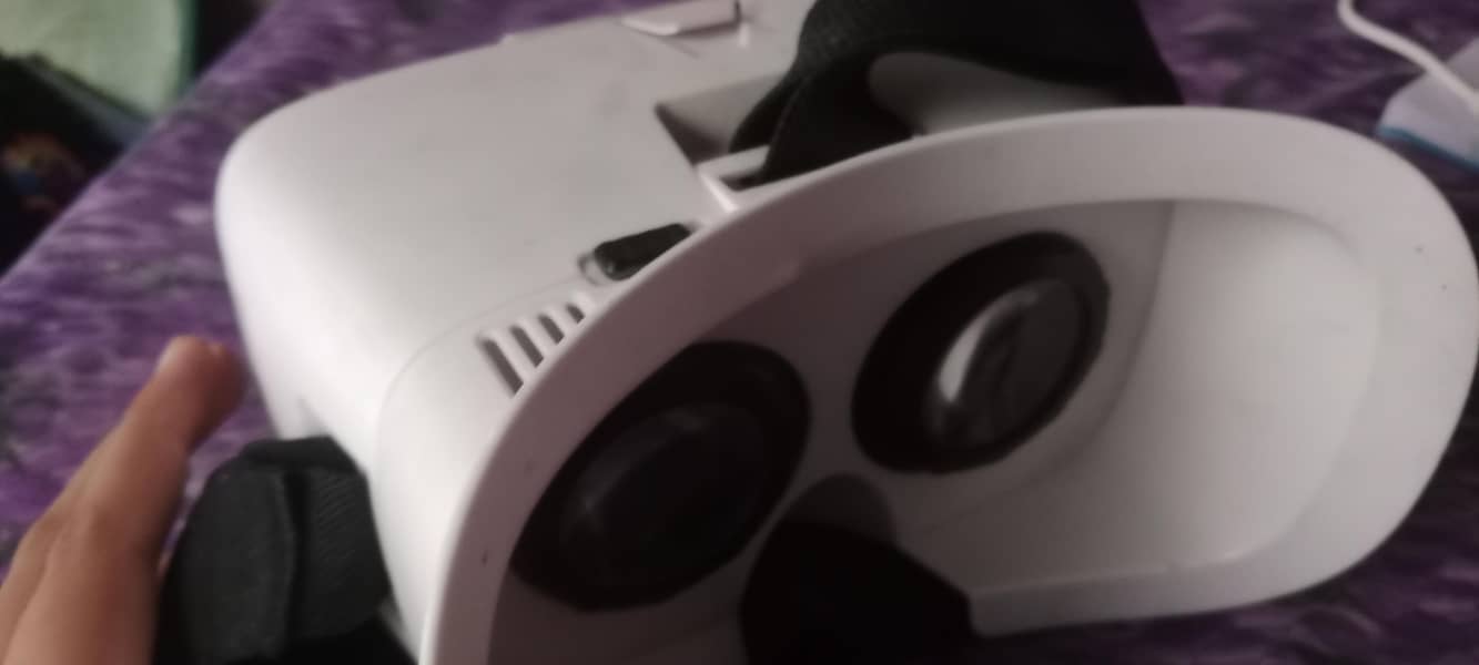 VR Headset 0