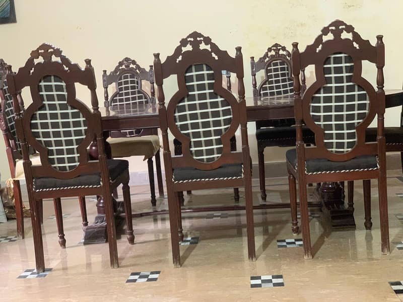 ڈاننگ ٹیبل 0