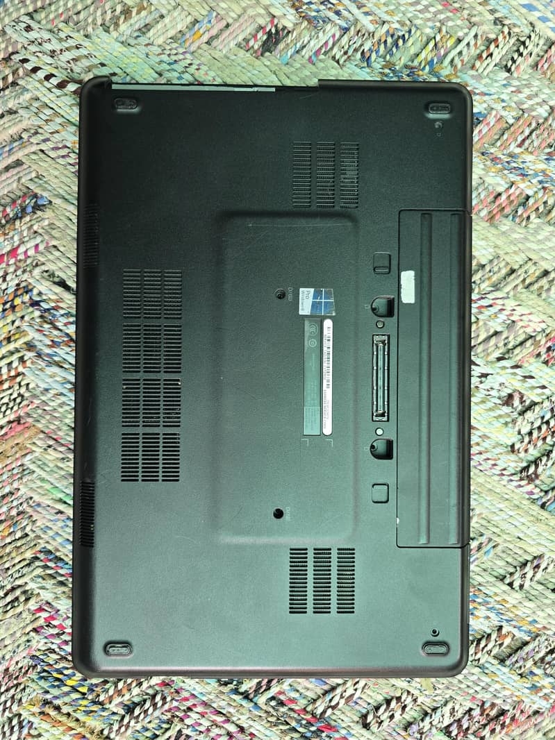 DELL Latitude E5540 2