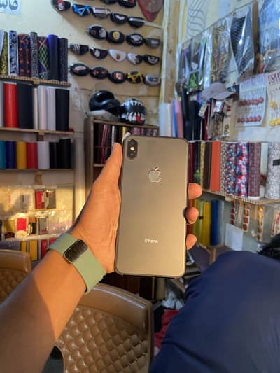 Iphone Xs max Non PTA 256 GB content me