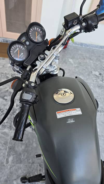 Yamaha YBR G 2024