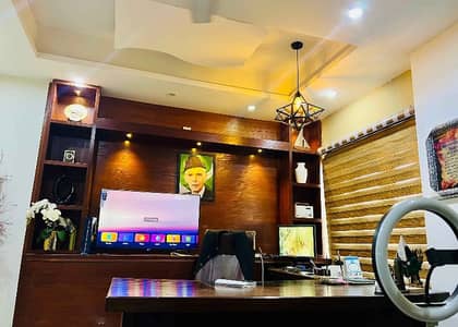 FULLY FURNISHED OFFICE 900-SQUARE FEET FOR RENT