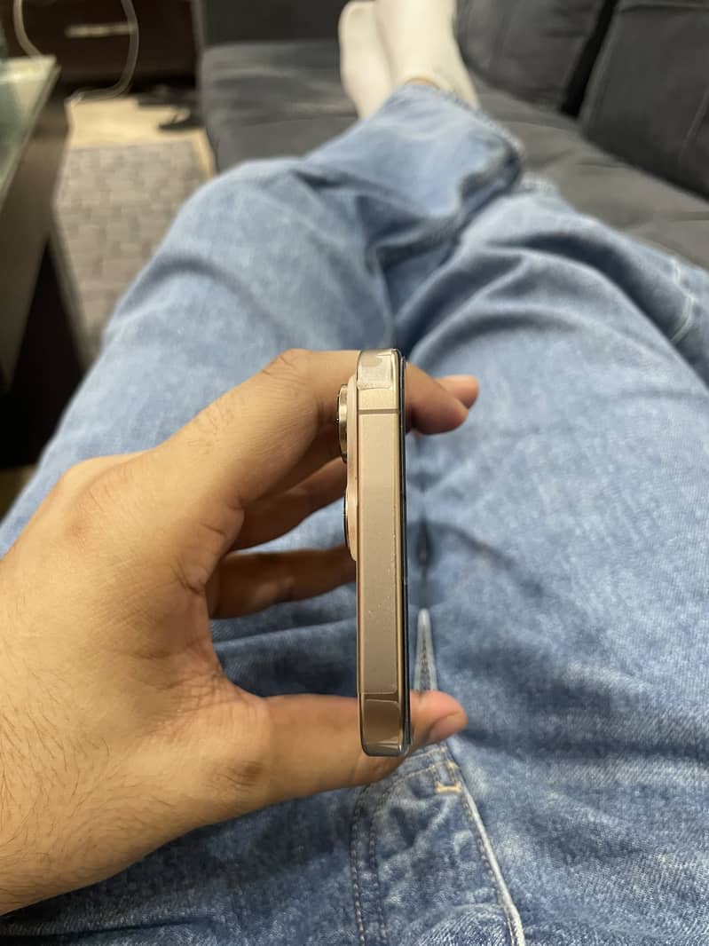 Iphone 16 pro max 7