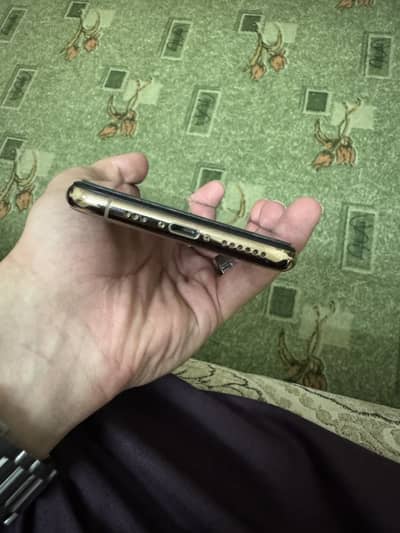 iPhone xs PTA APPROVED