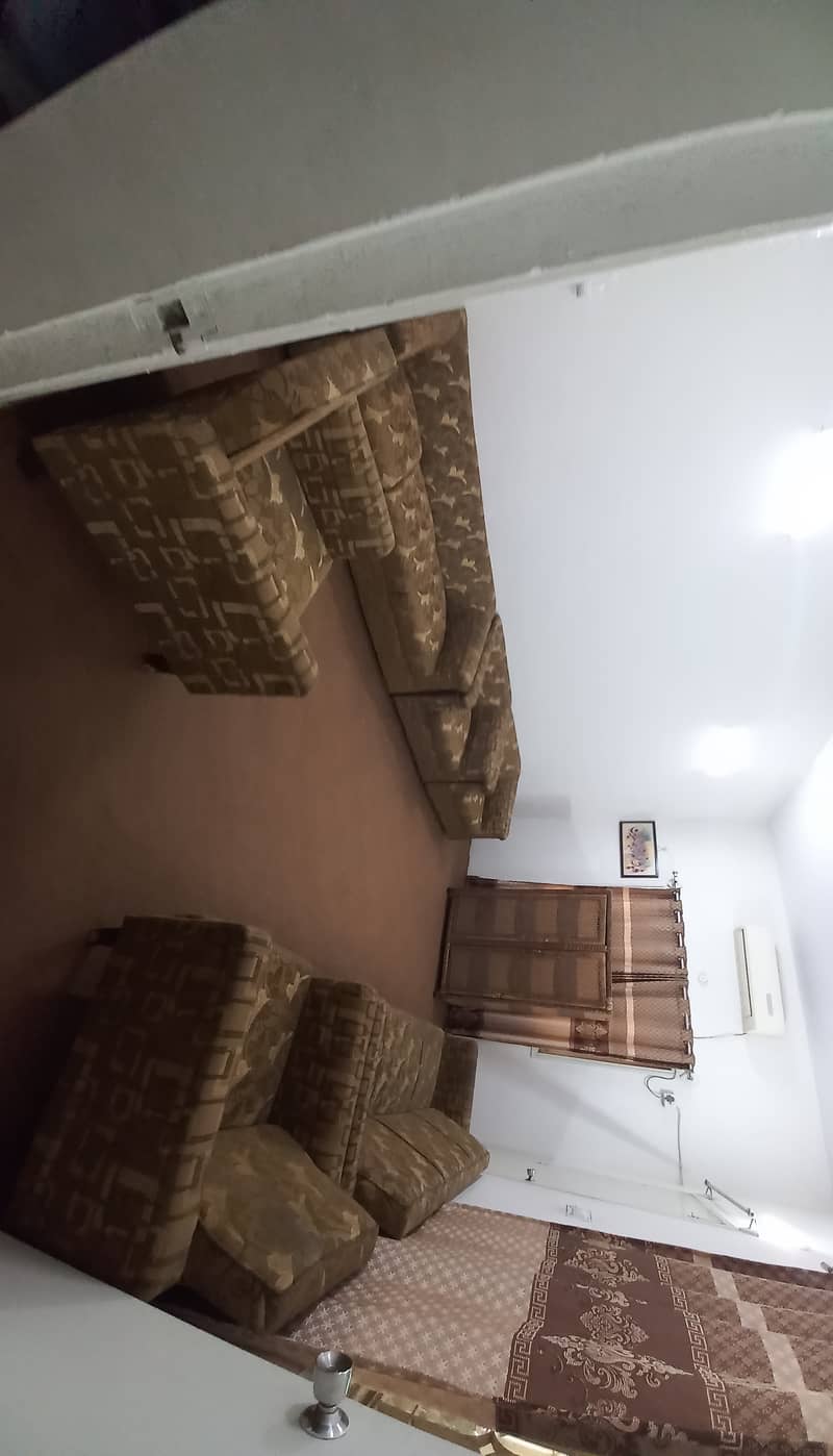 SELLING SOFAS SETS 2