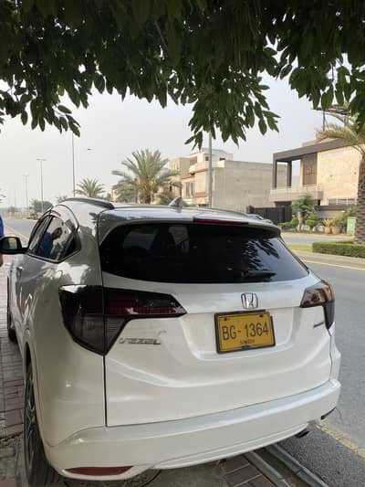 Honda Vezel 2015/2017 Pearl White Color