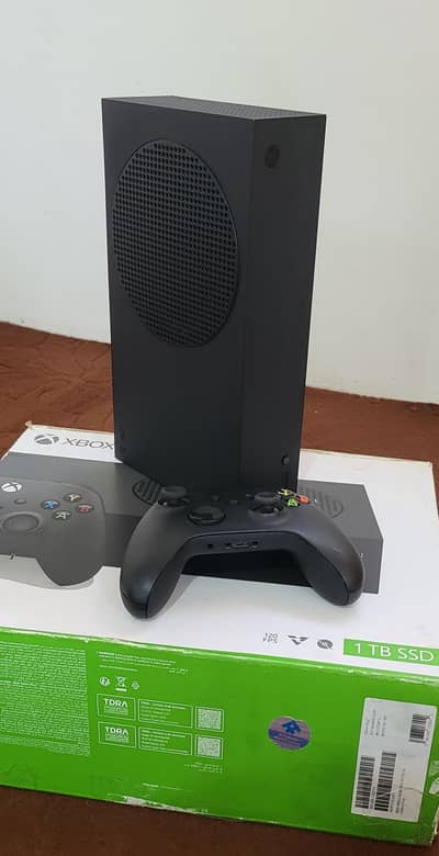 Xbox series S 1TB SSD Carbon Black Edition with box and accessories