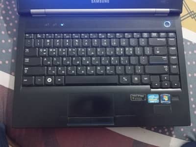 Samsung 200B Core i7 Laptop for Sale – 8GB RAM / 512GB HDD)