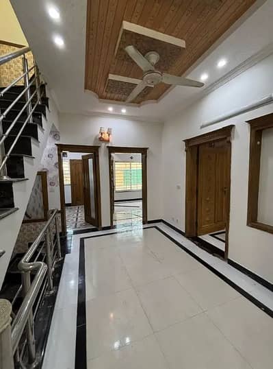 4 MARLA 25X40 HOUSE FOR RENT IN G-13 ISB. SMALL FAMILY CHEYE