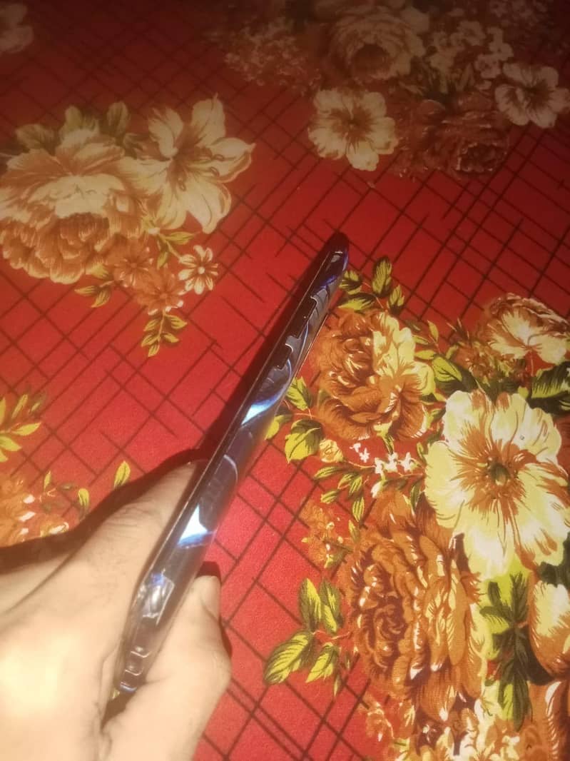 Teckno 0