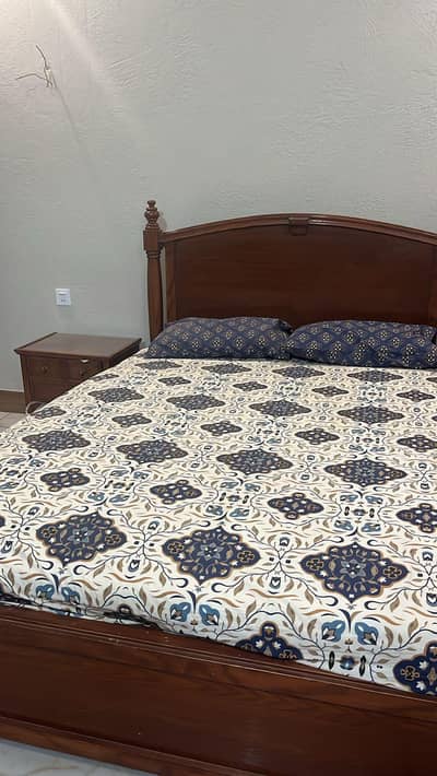 Bed set for sale