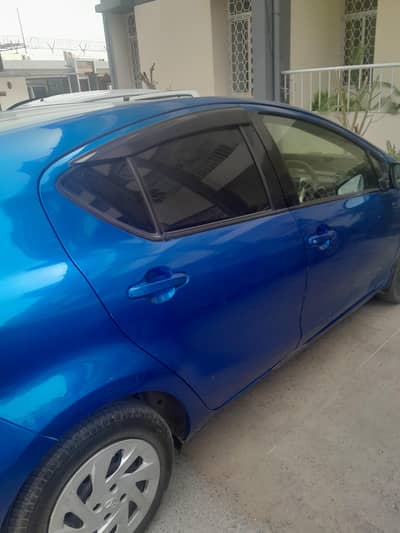Hybrid Toyota Aqua for Sale