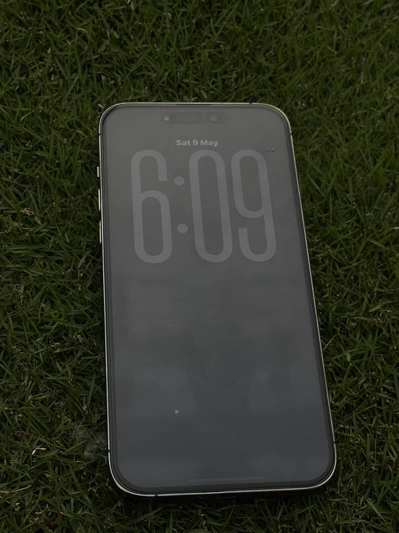 Iphone 14 pro max 1